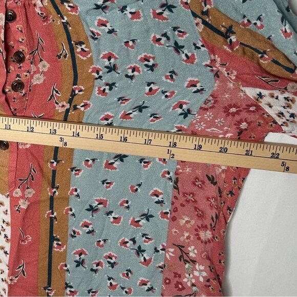 Coral Bay Women's 3/4 Sleeve Button-Up Elastic Cuff Floral Blouse Tunic Size M - Picture 3 of 8